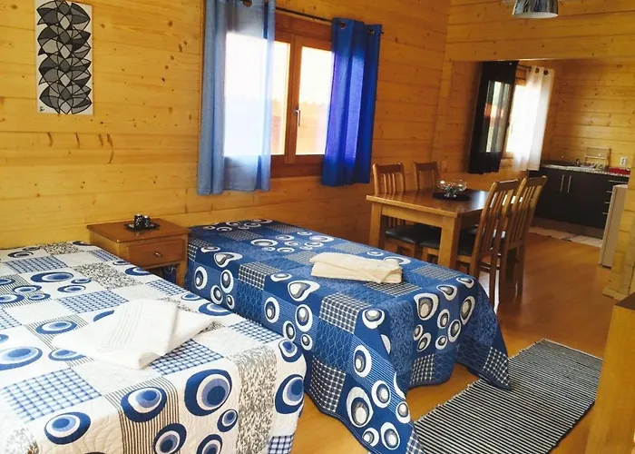 Cozy In 56 M² With Shared Pool フィゲイロー・ドス・ヴィーニョス